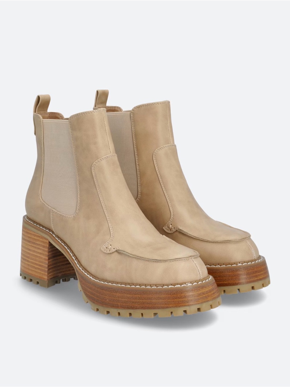 MIA Auryn Bootie. Camel. Size 6. Lug-Heel